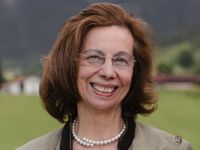Dr. Mira Dorcsi-Ulrich